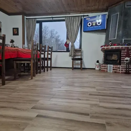 маноловата къща
